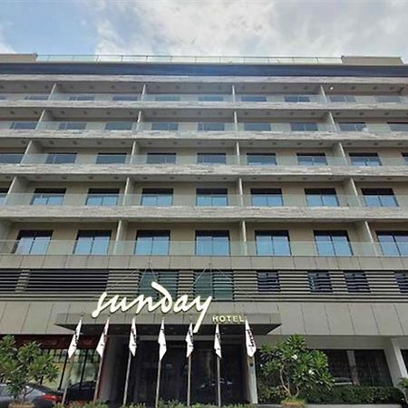 Sunday Luxury Downtown Adliya Formerly Jewel Hotel Manama Exterior foto